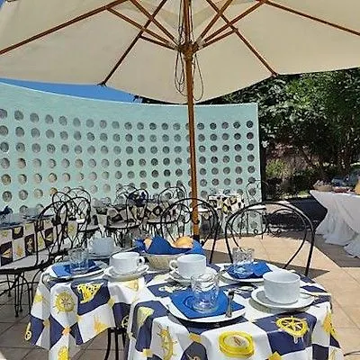 Paradiso Alojamento de Acomodação e Pequeno-almoço 3*